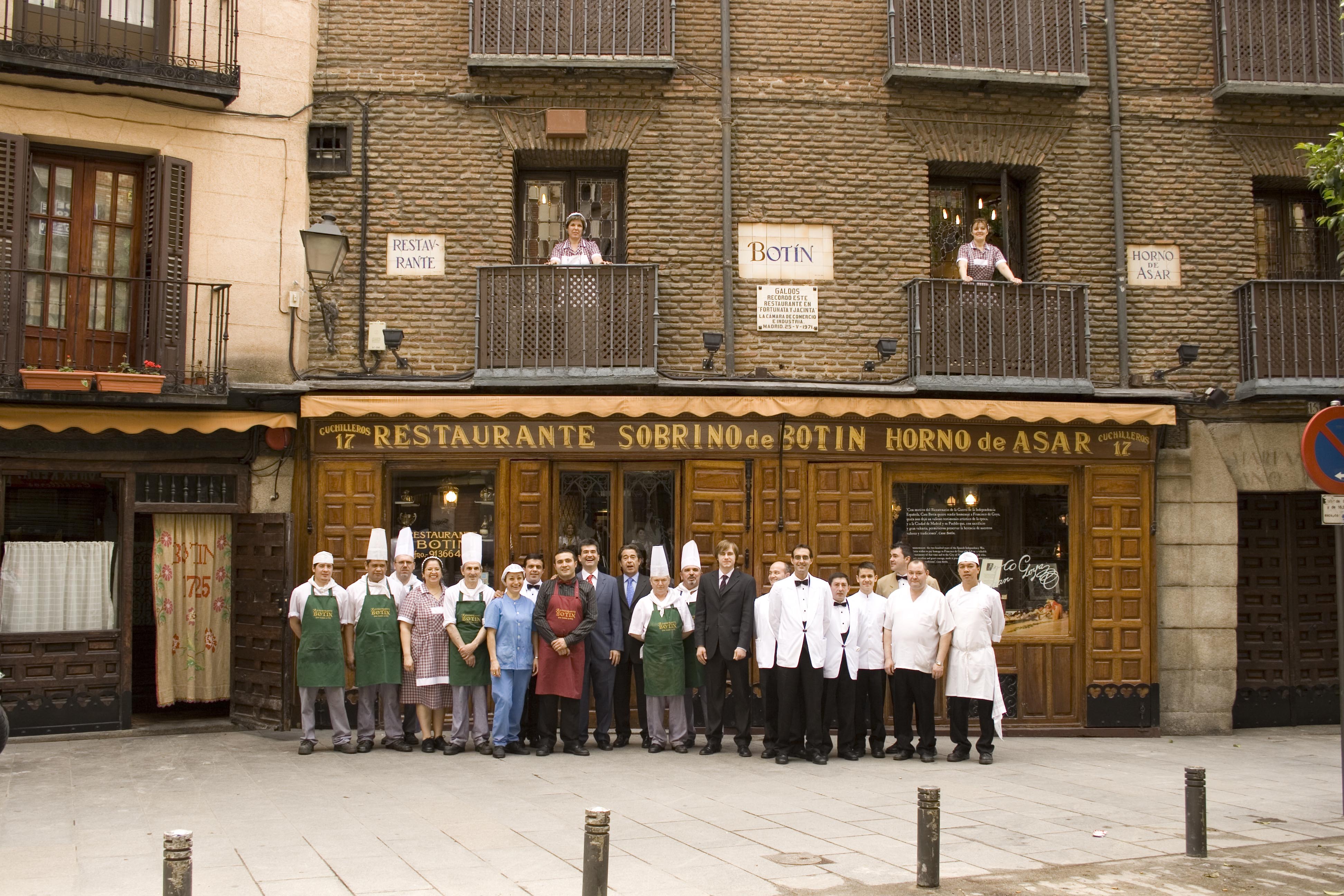The oldest restaurant in the world nuvo for Casa botin madrid