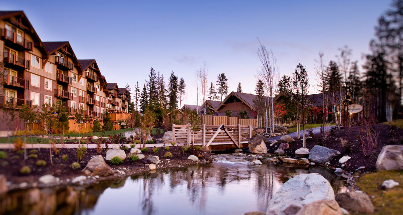 suncadia_accomodations_lodgeonleft_spaonright_01 1