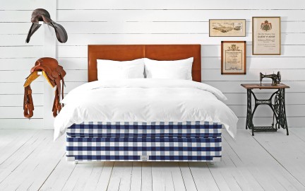 NUVO Autumn 2015: Chronicle, In Bed with Hastens