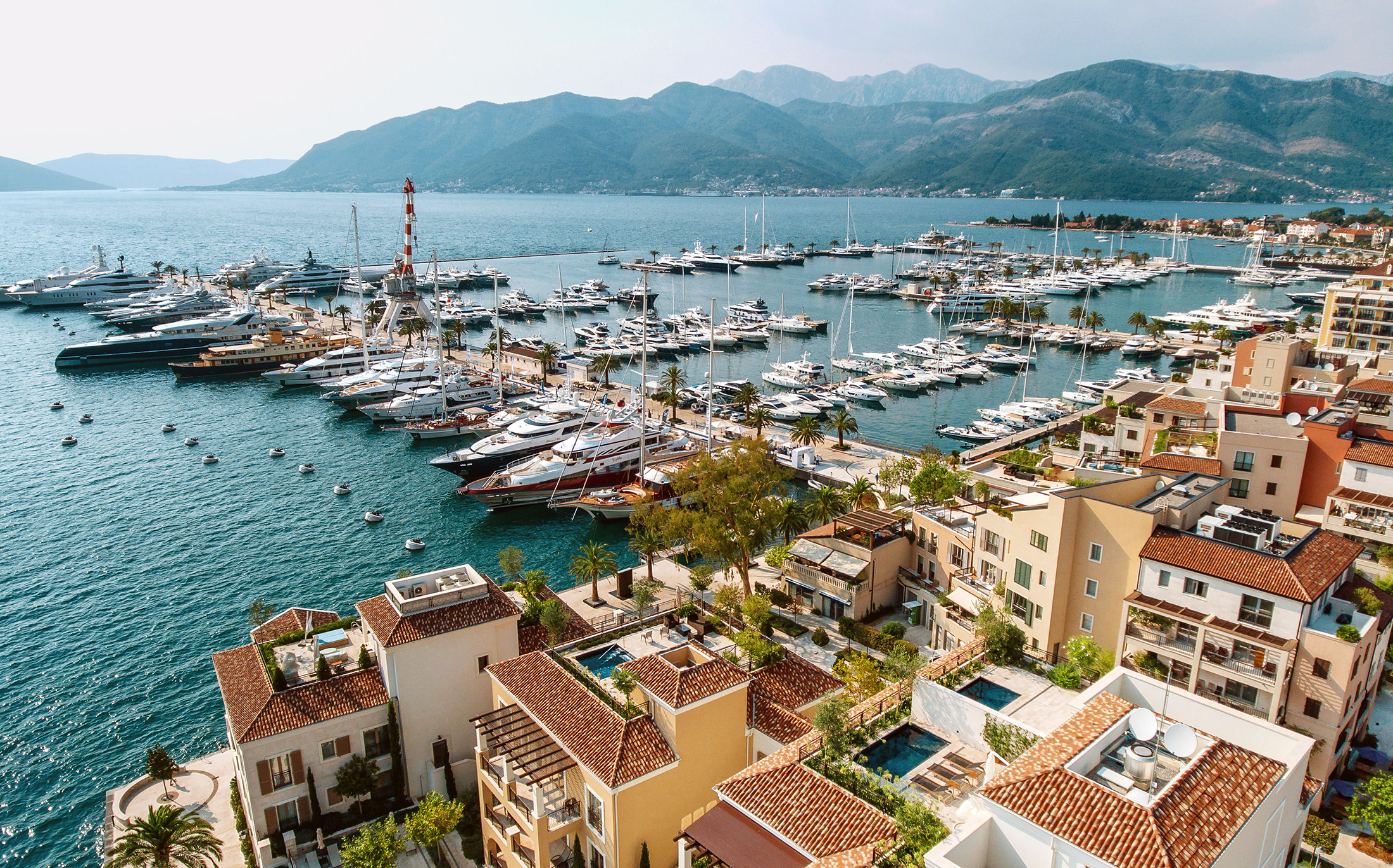 A super yacht the size of a smaller cruiser arrived in Tivat