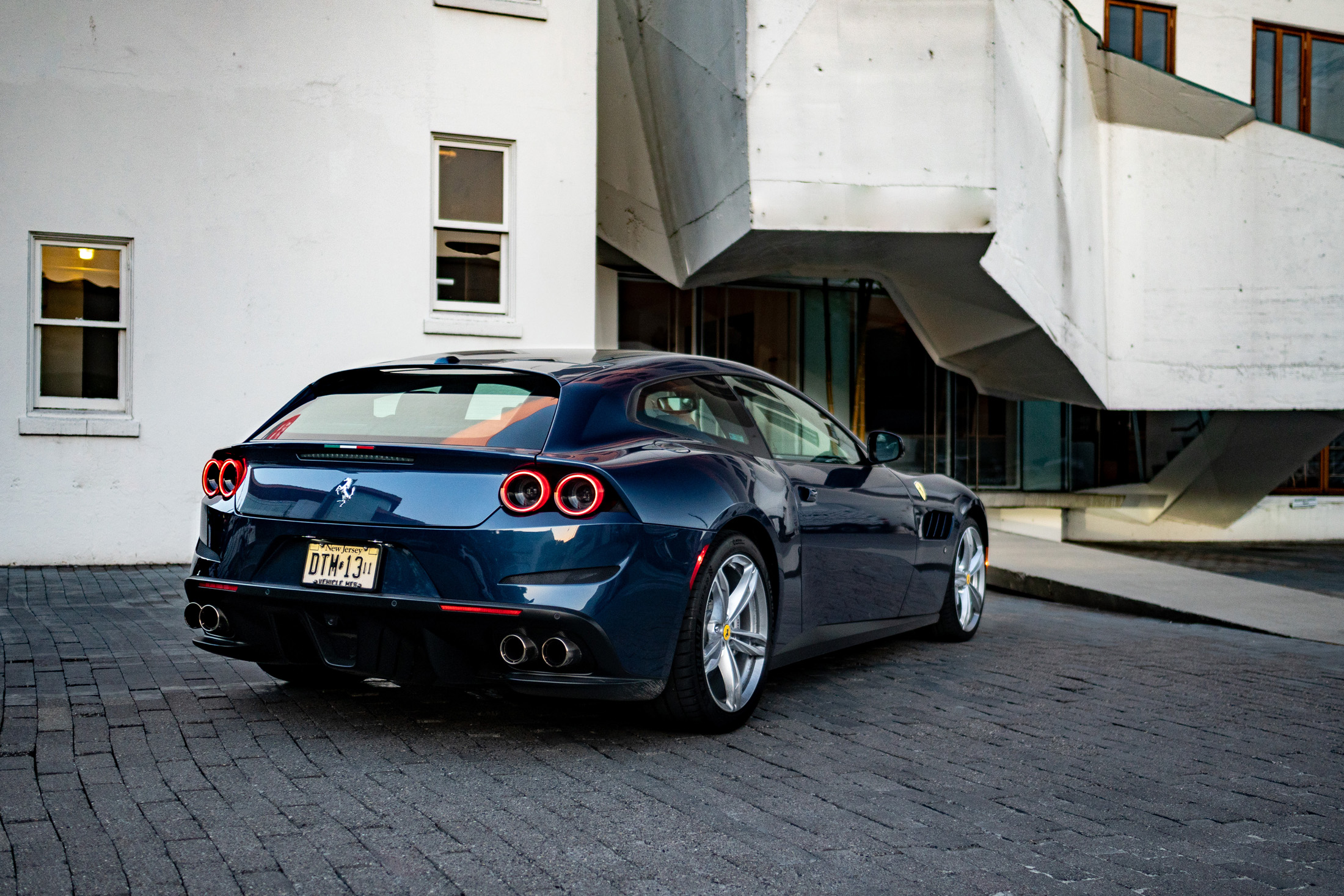 Ferrari GTC4Lusso