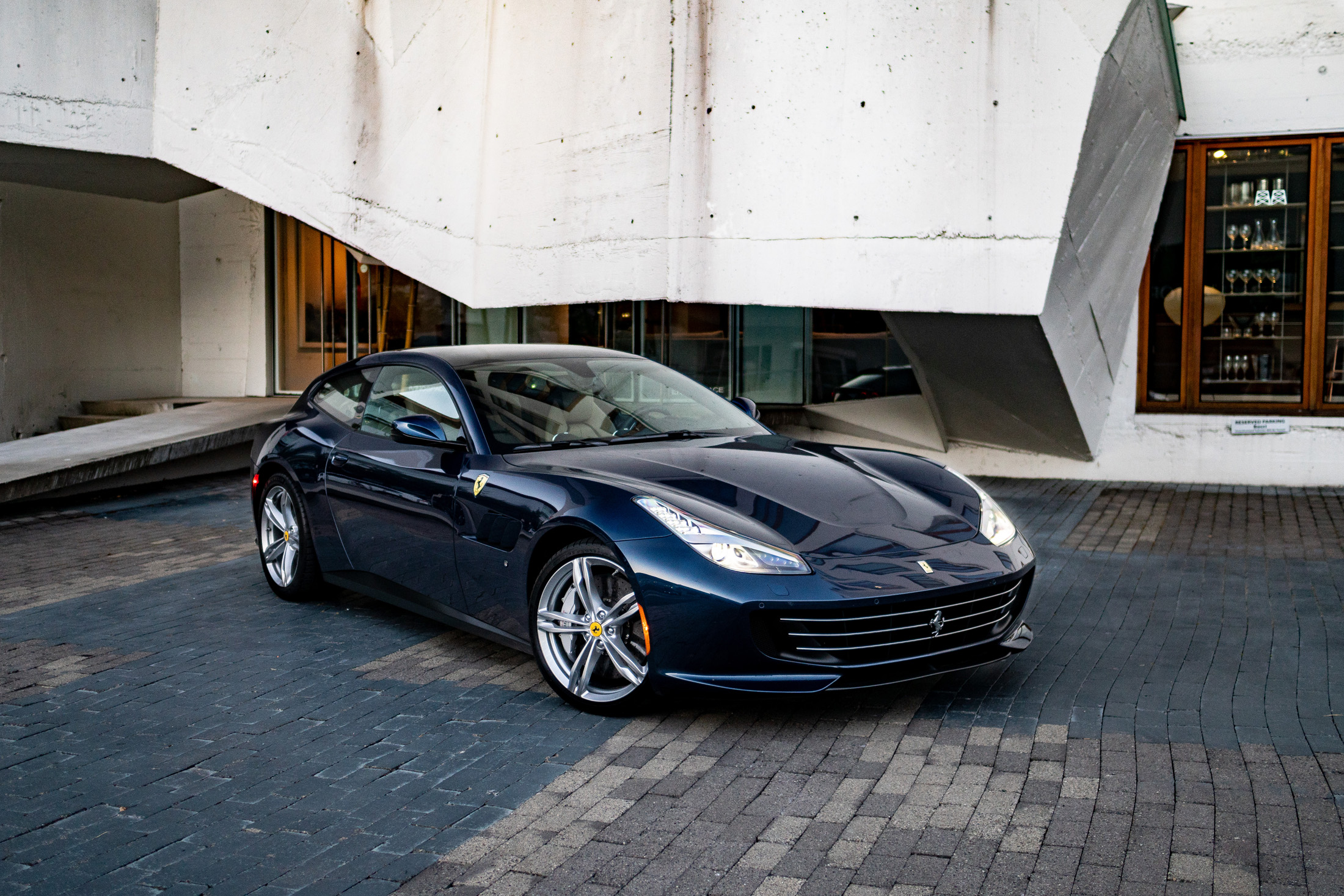 Ferrari GTC4Lusso