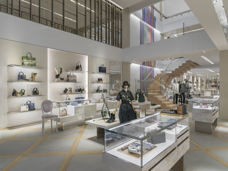 Multi-Story Dior Boutique Draws Awe from Torontonians | NUVO