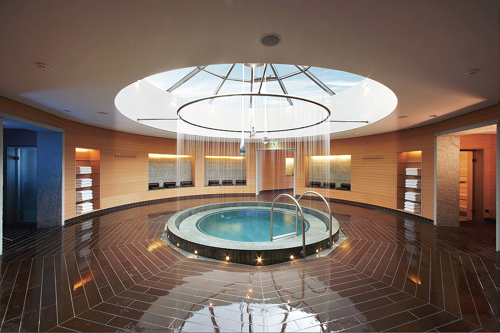 Thermal water jacuzzi.