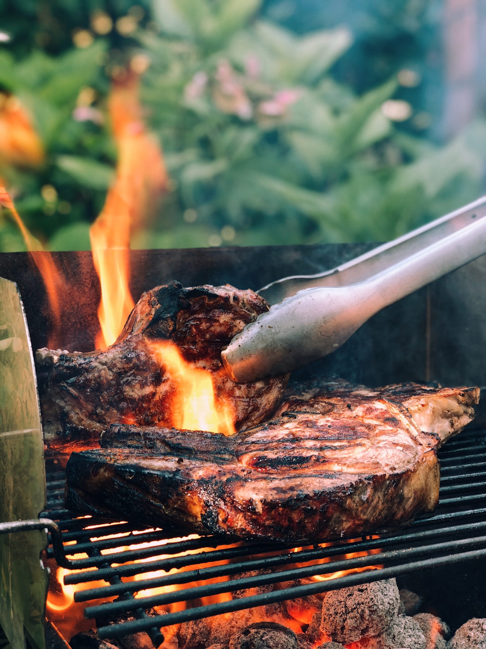 grilling the perfect steak