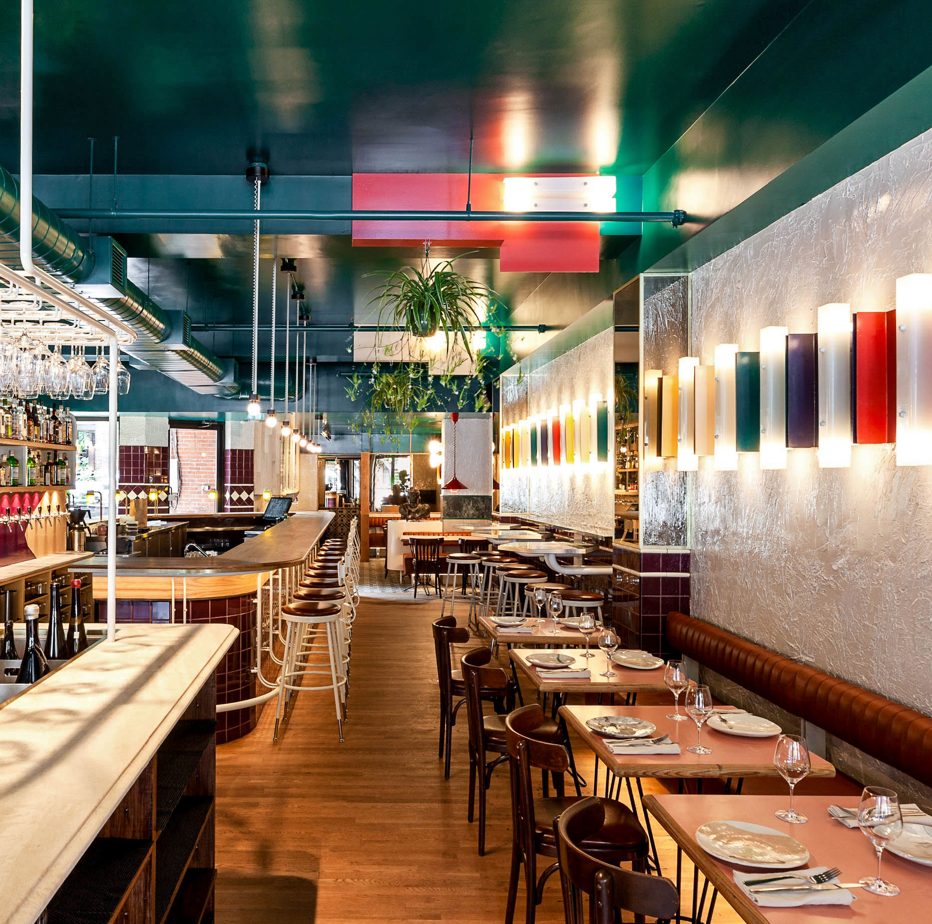 Ménard Dworkind outfits Montreal restaurant with custom wine storage