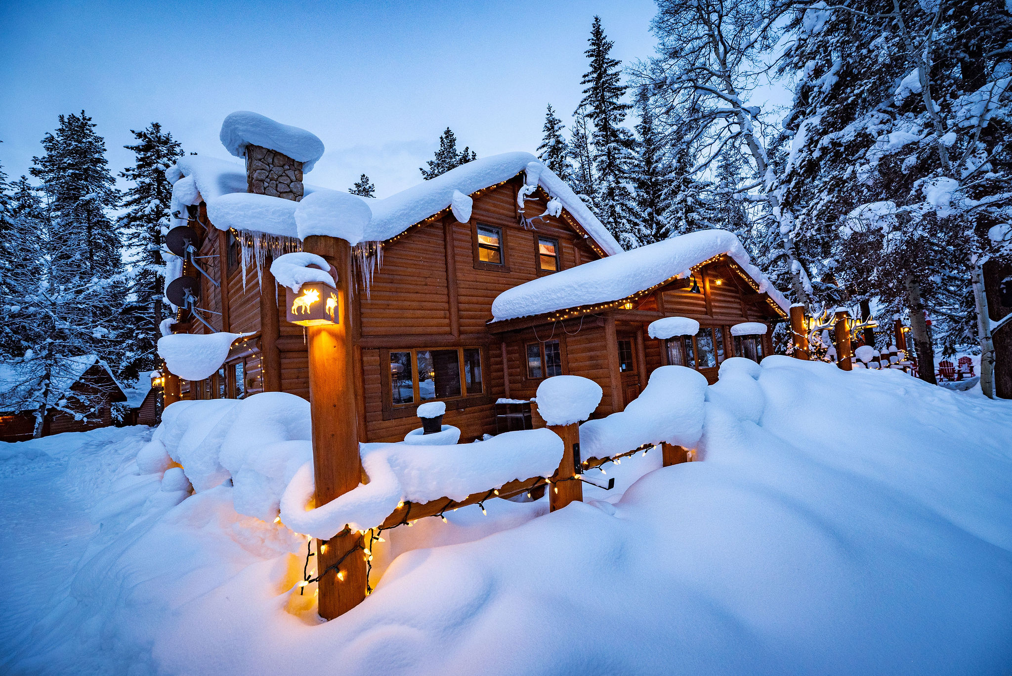 8 Alberta Chalets And Cabins To Cozy Up In This Winter NUVO   Baker Creek 40 