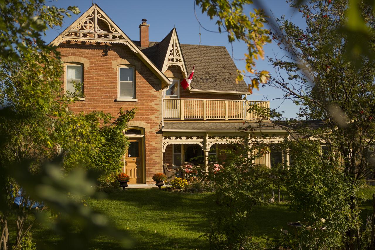 5 Cozy Farm Stays In Canada To Visit This Autumn | NUVO