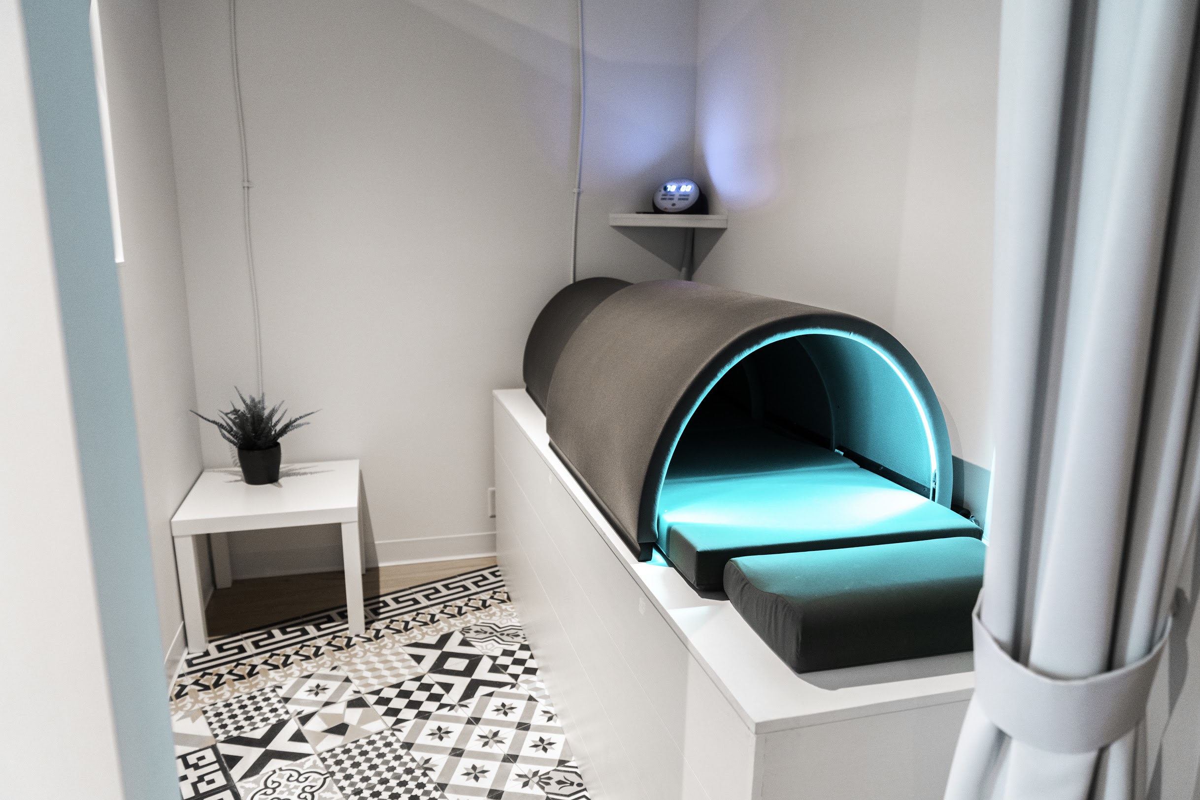 The LA Infrared Sauna Trend Arrives in Vancouver | NUVO