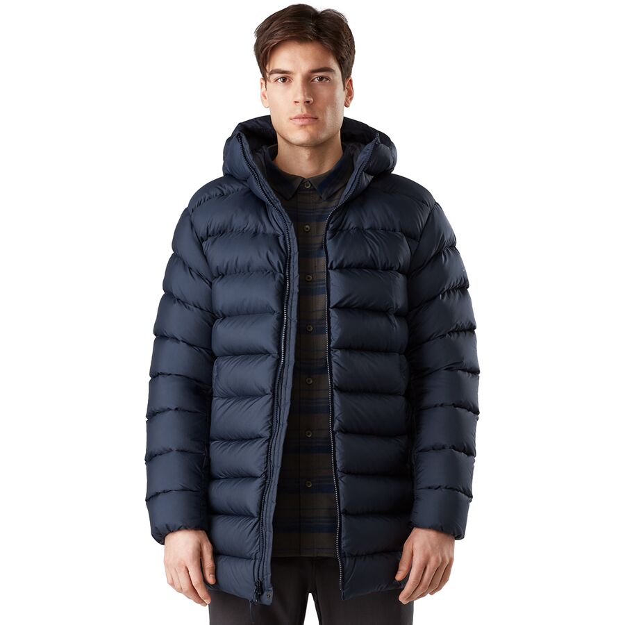 6 Best Canadian Men's Puffer Jackets to Wear Into 2021