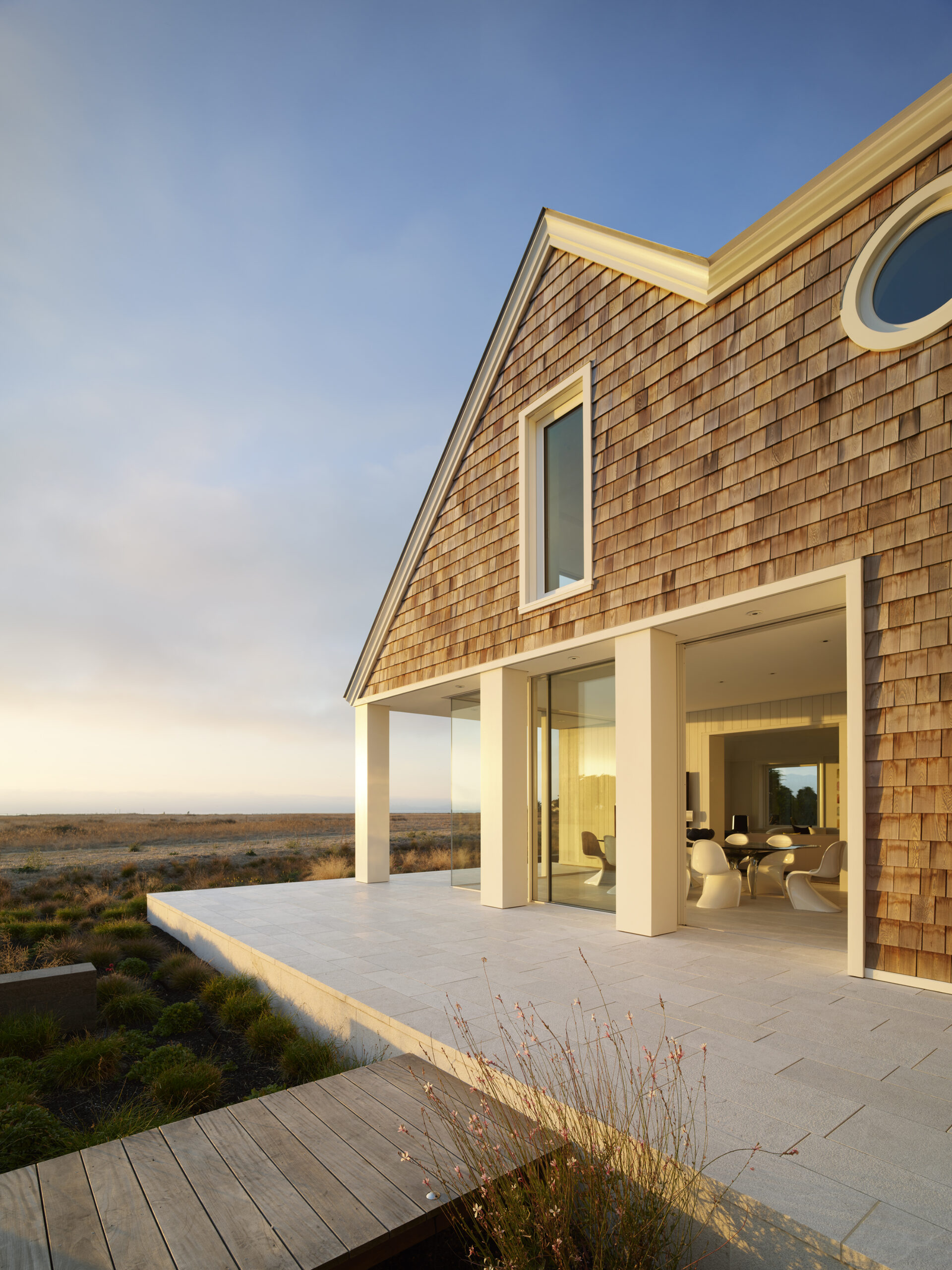 Coastal Retreat by Walker Warner Architects | NUVO