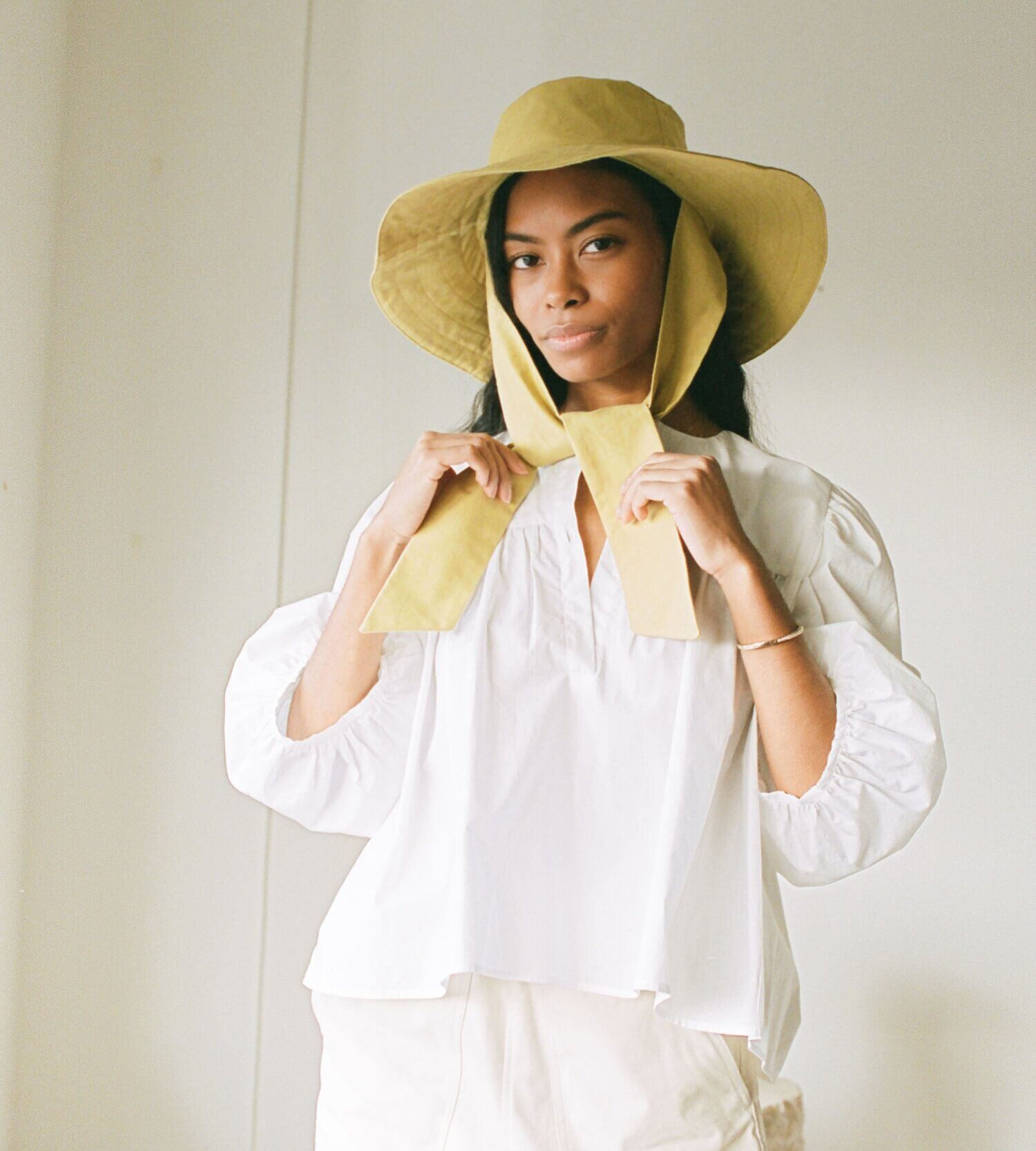 sun hat with tie