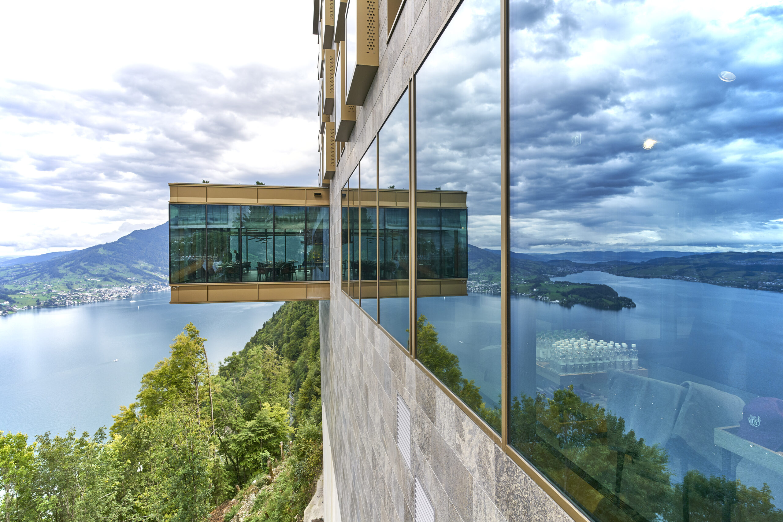 Cantilevered restaurant overlooking Swiss Lake. 
