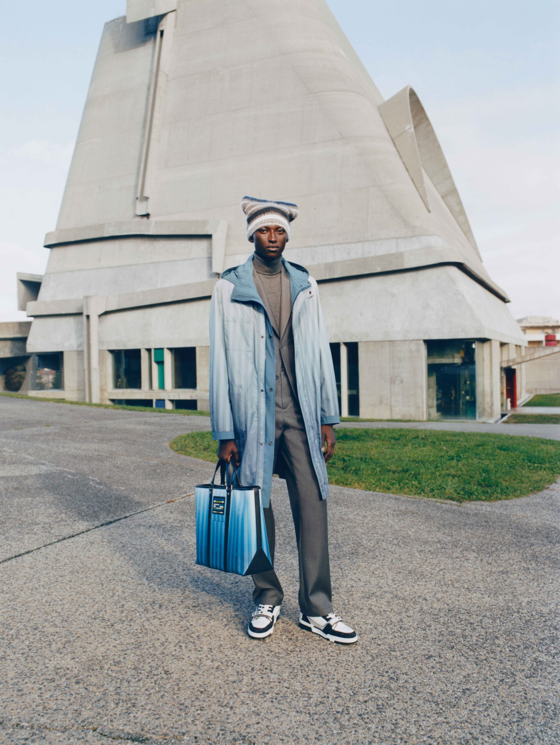 Virgil Abloh Channels Le Corbusier for Louis Vuitton Pre-Fall 2022 | NUVO