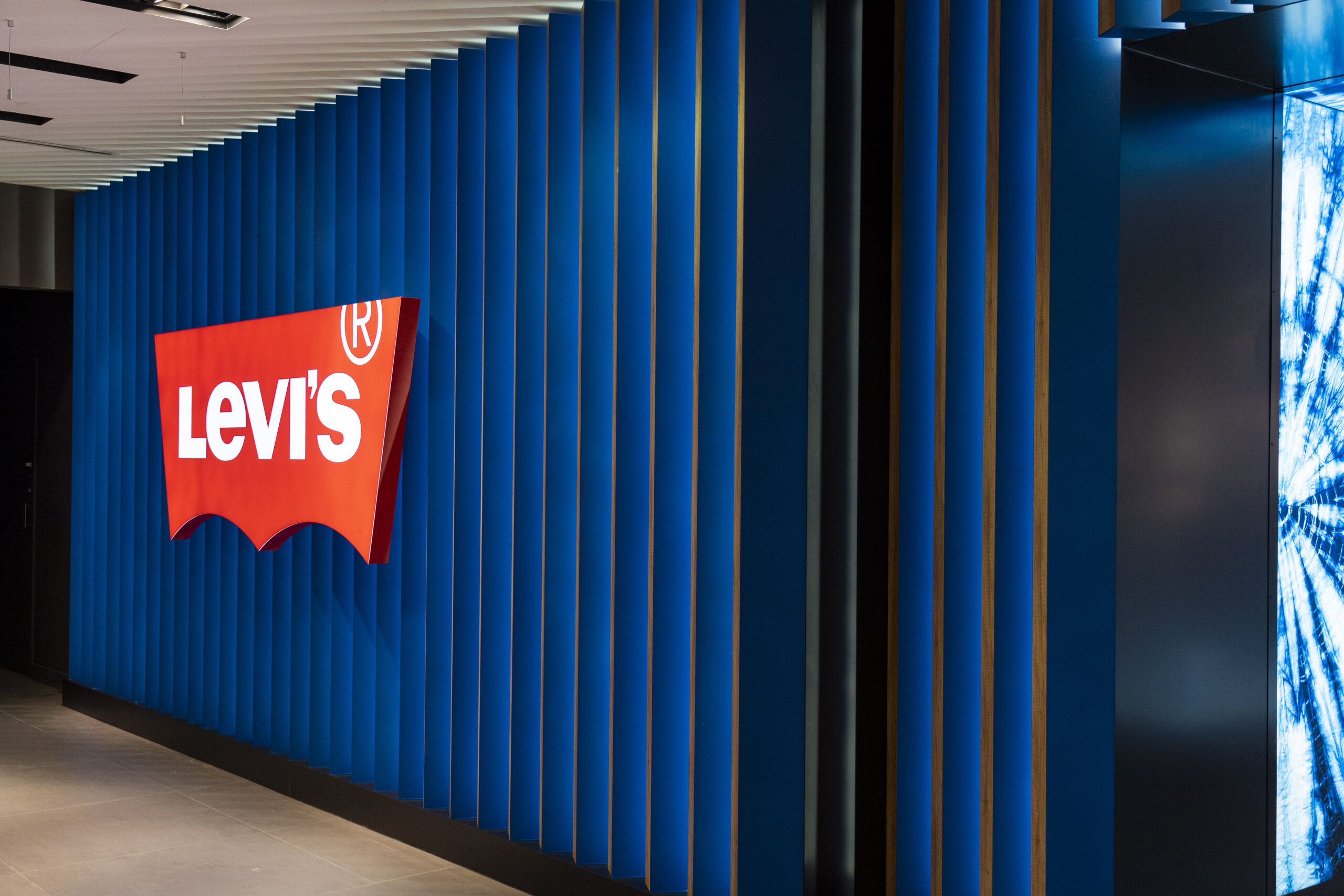 Levi's sales flagship store