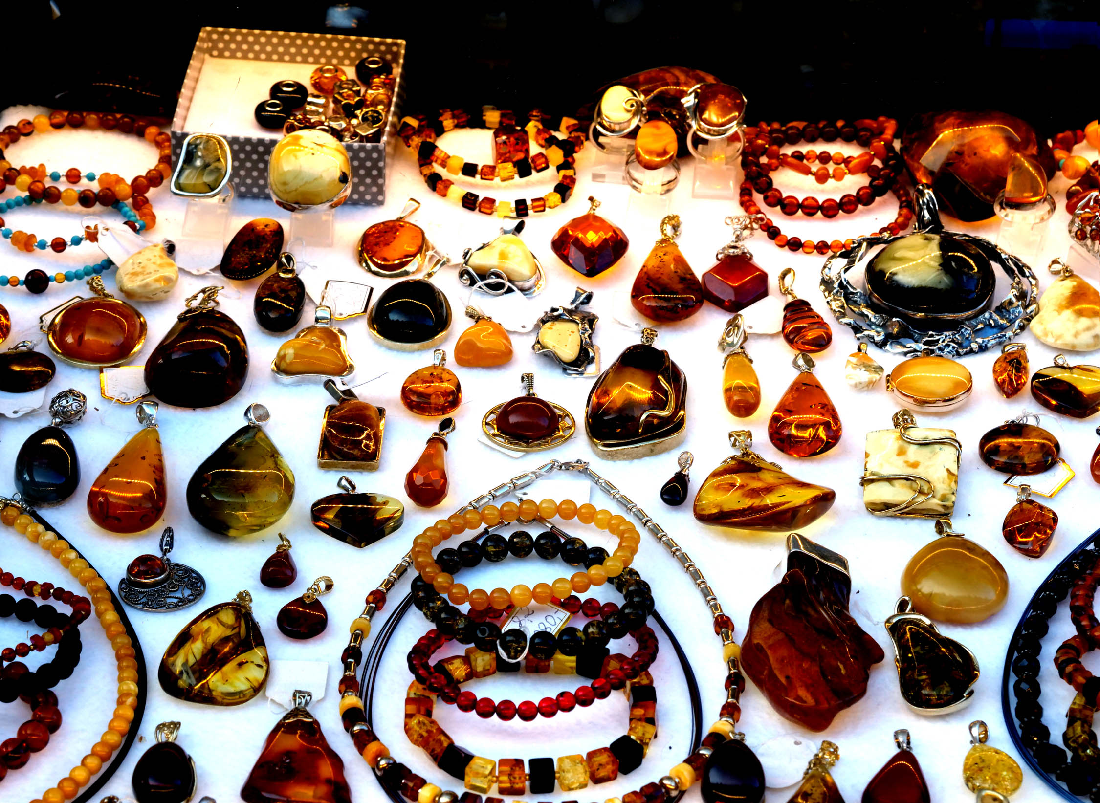 Baltic amber store jewelry company