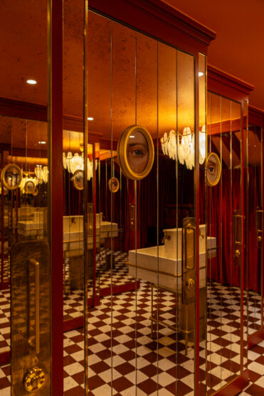 Brasserie Paris bar entrance