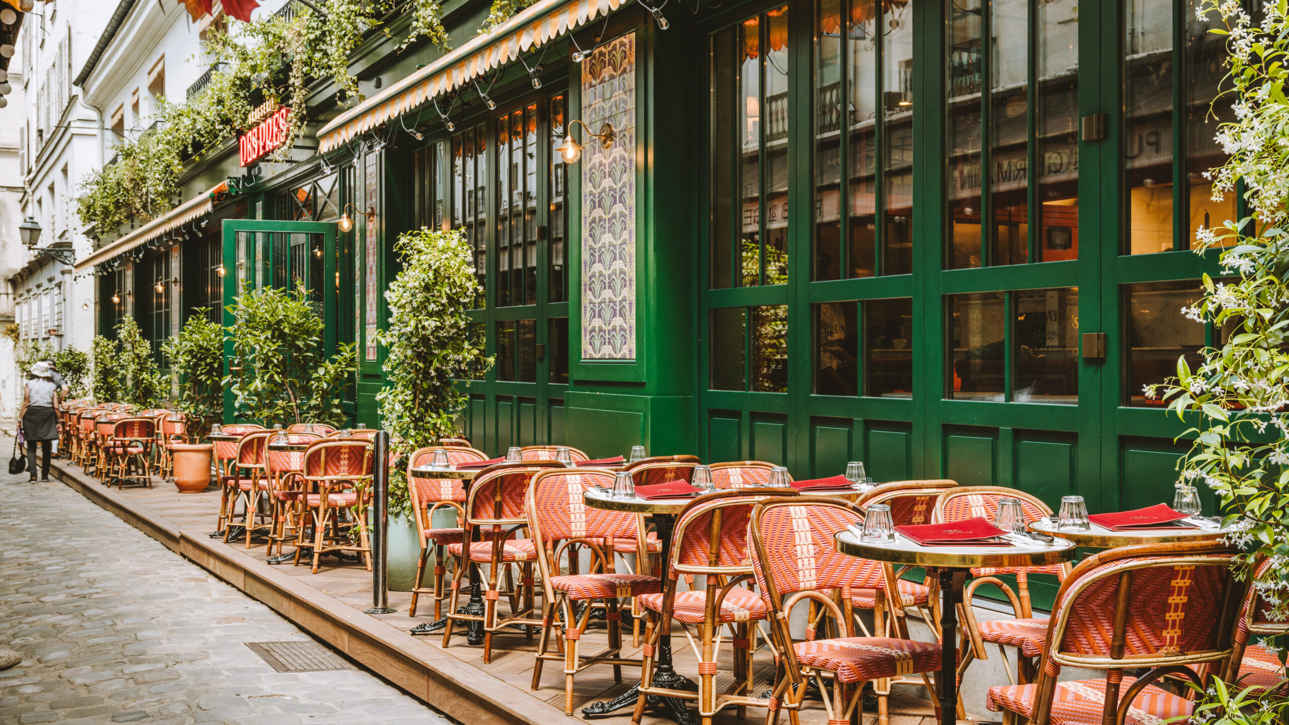 Paris Brasserie exterior shot