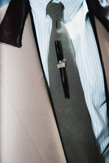 HUGO BOSS pen tie clip