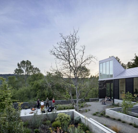 Gradient house courtyard