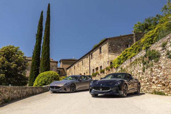 Black and Grey Maserati GranTurismo cars