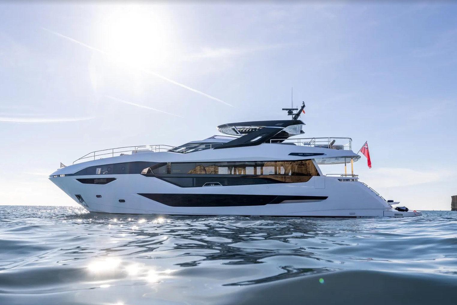 Sunseeker 100 hero 2