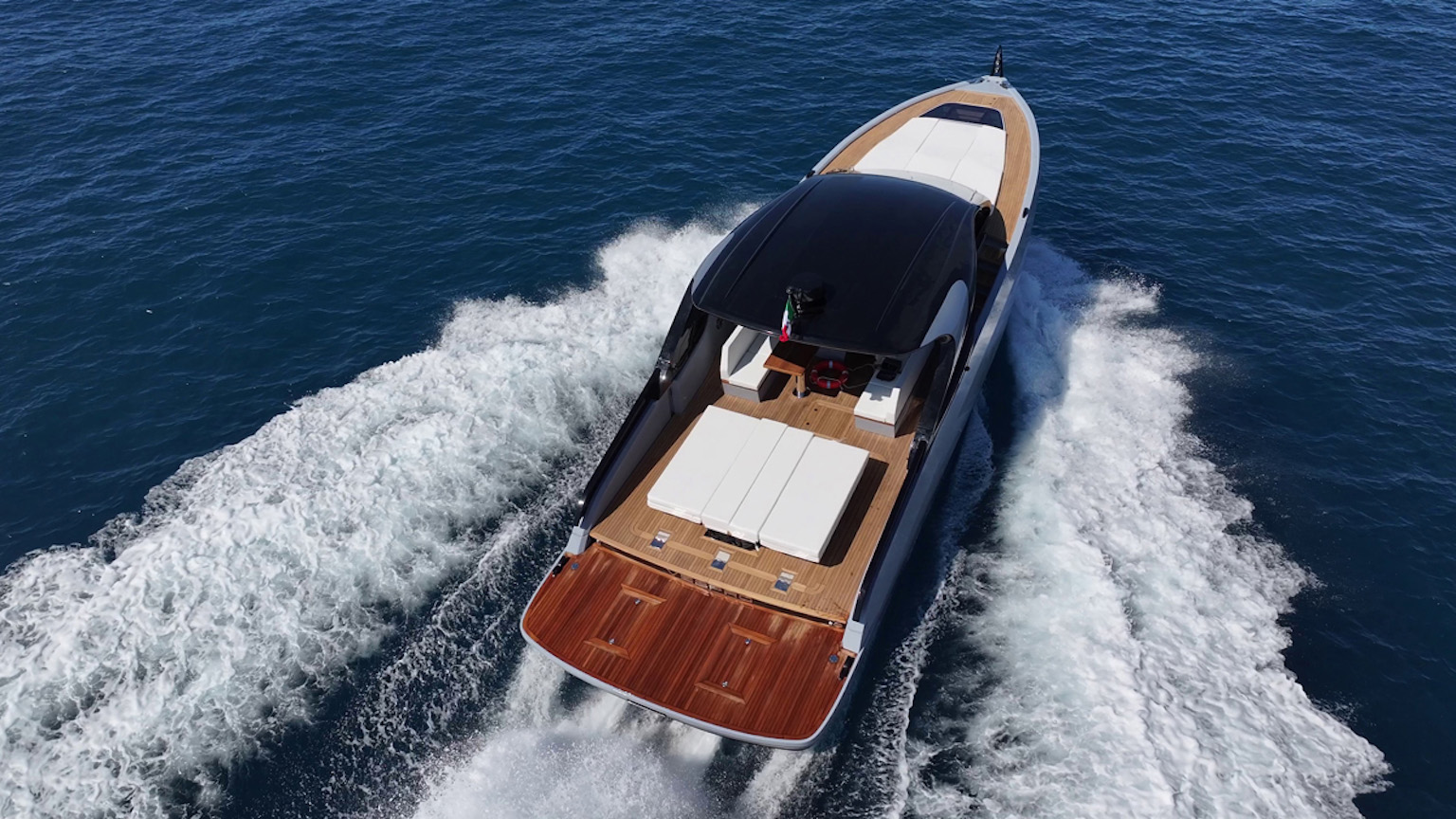 Vespro Yacht from above