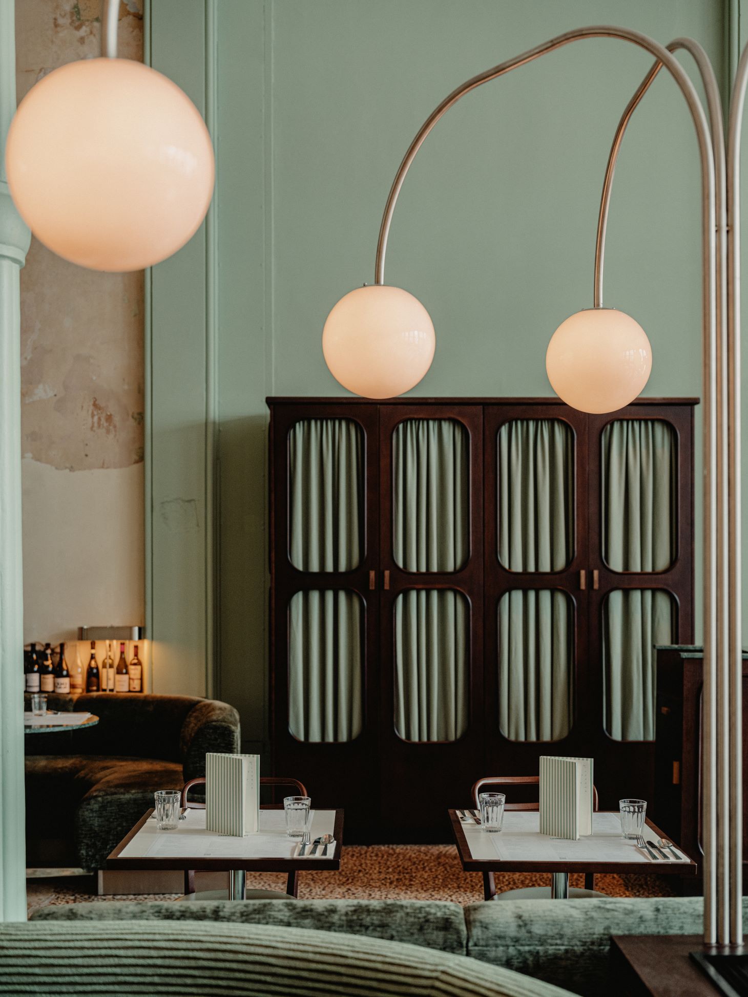 A-nrd Studio Transforms a Historic London Bank into an Elegant Bistro