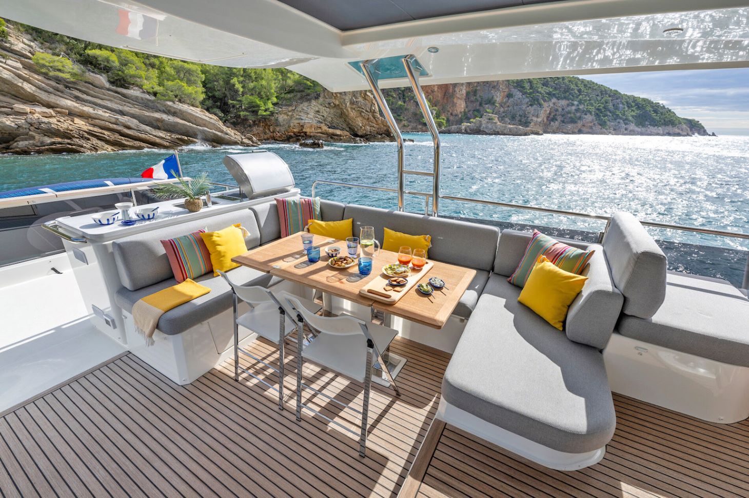 Not Too Big, Not Too Small: Beneteau’s Swift Trawler 54 Yacht